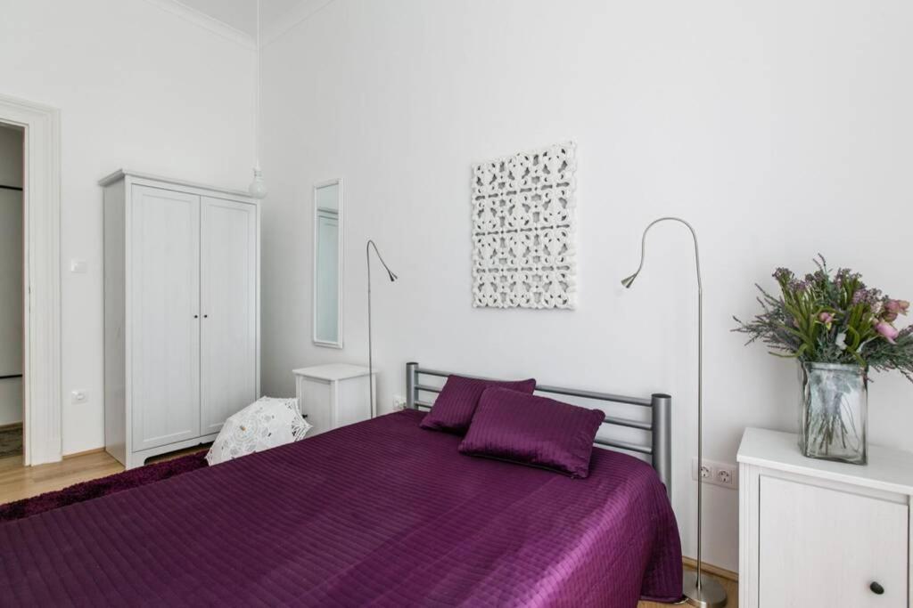Your Gorgeous And Spacious Dream Home Free Parking Budapest Bagian luar foto