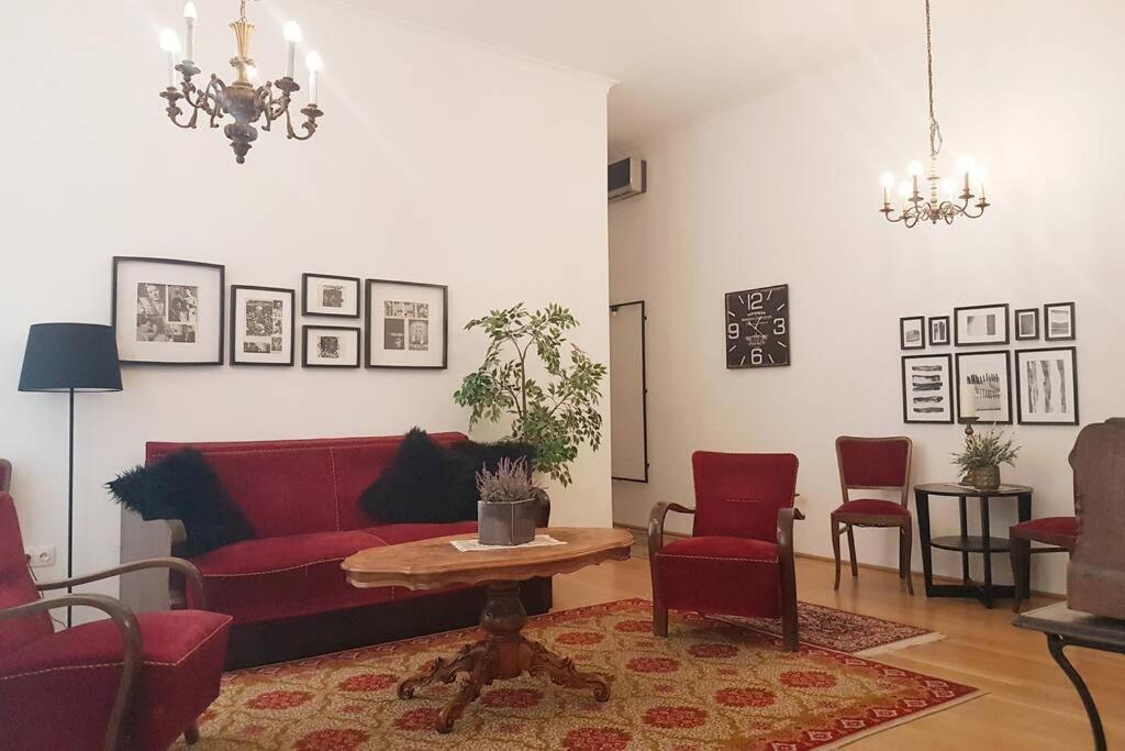 Your Gorgeous And Spacious Dream Home Free Parking Budapest Bagian luar foto