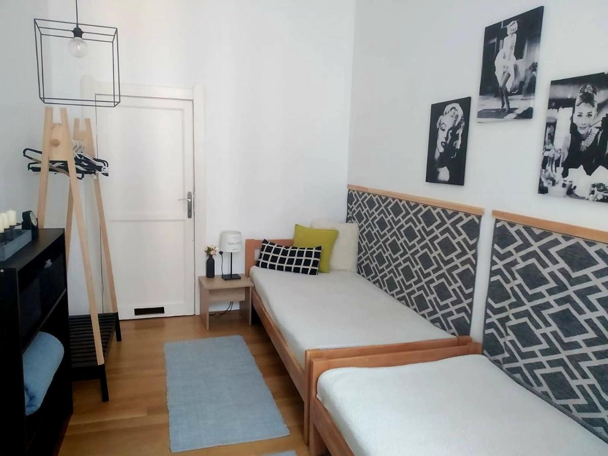 Your Gorgeous And Spacious Dream Home Free Parking Budapest Bagian luar foto