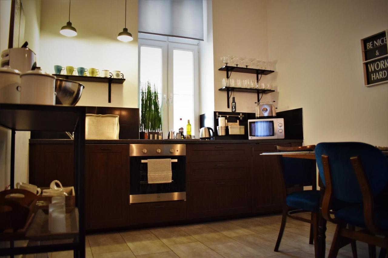 Your Gorgeous And Spacious Dream Home Free Parking Budapest Bagian luar foto